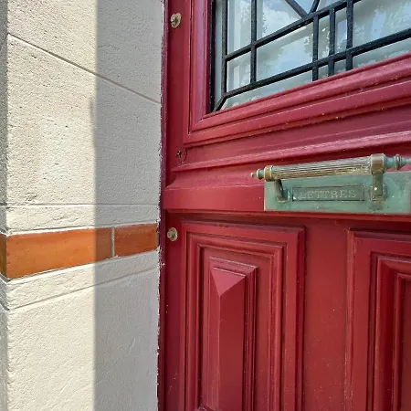 Maison De