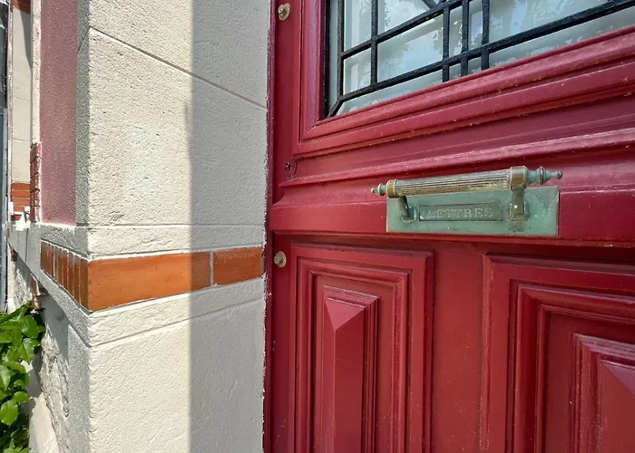 Maison De